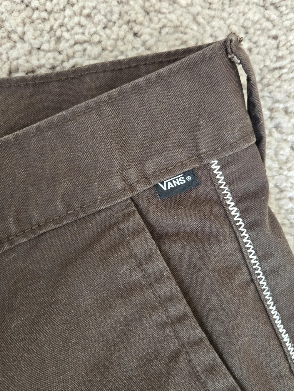 Vans Mikey February Authentic Relaxed Fit Cropped Chino Pants Mens Size 36 Brown